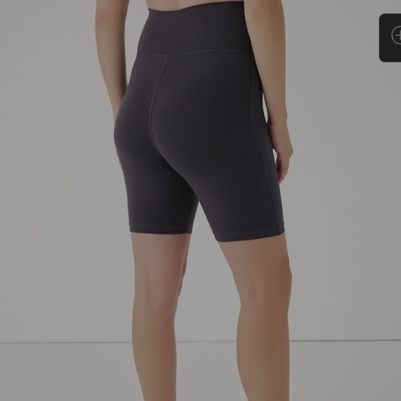 Pact Clothing Maternity Shorts - Picture 3 of 4